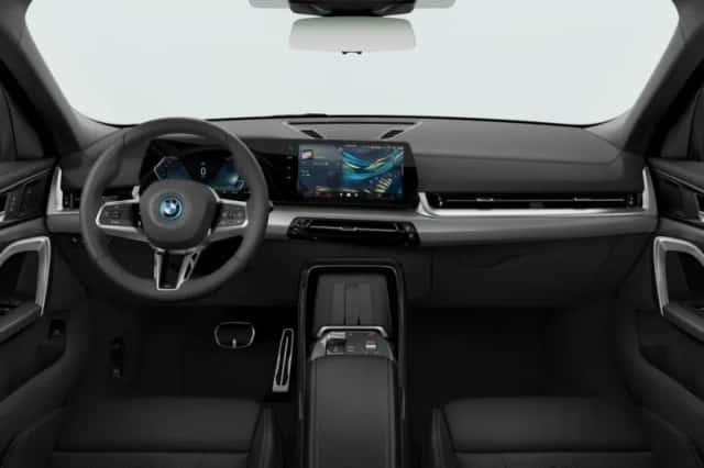 BMW iX2 (2026) thumbnail 3