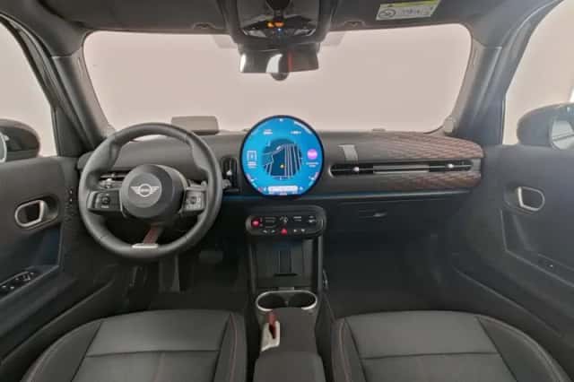 MINI Cooper (2025) thumbnail 5