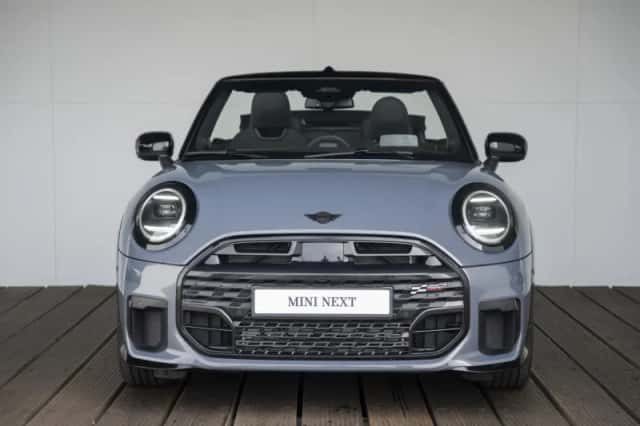 MINI Cabrio (2026) thumbnail 6