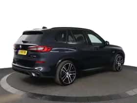 BMW X5 (2022) thumbnail 2