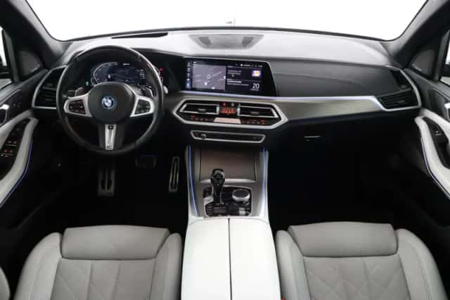 BMW X5 (2022) thumbnail 4