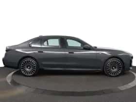 BMW 7-Serie (2024) thumbnail 11
