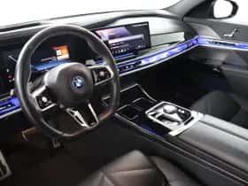 BMW 7-Serie (2024) thumbnail 69
