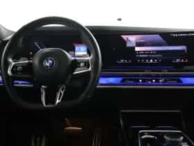 BMW 7-Serie (2024) thumbnail 75