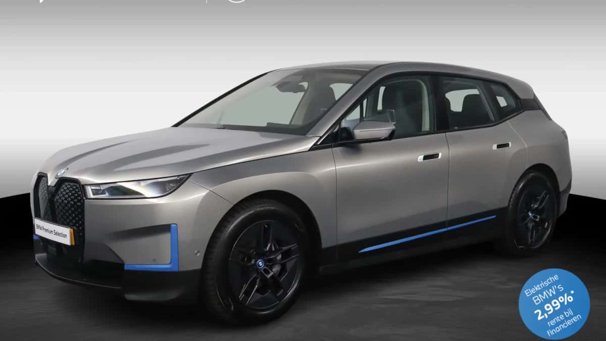 BMW iX (2023) — foto 1