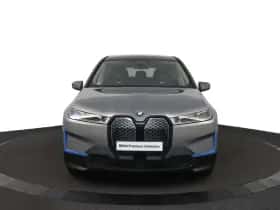 BMW iX (2023) thumbnail 12