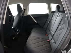 BMW iX (2023) thumbnail 14