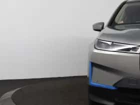 BMW iX (2023) thumbnail 28