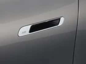 BMW iX (2023) thumbnail 31