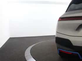 BMW iX (2023) thumbnail 34