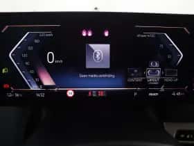 BMW iX (2023) thumbnail 49