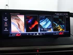 BMW iX (2023) thumbnail 60