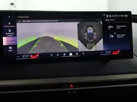 BMW iX (2023) thumbnail 7
