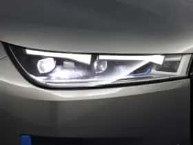 BMW iX (2023) thumbnail 73