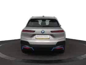 BMW iX (2023) thumbnail 74
