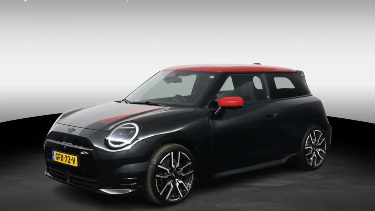 MINI Cooper (2024) — foto 1