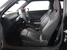 MINI Cooper (2024) thumbnail 13