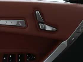 BMW iX (2025) thumbnail 22