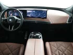 BMW iX (2025) thumbnail 4
