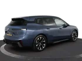 BMW iX (2026) thumbnail 2
