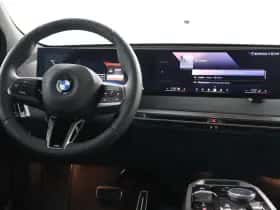 BMW iX (2026) thumbnail 68