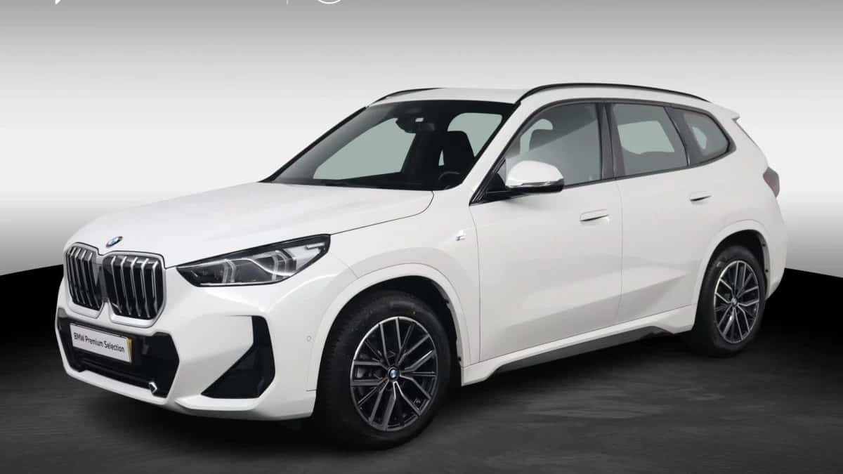 BMW X1 (2023) — foto 1