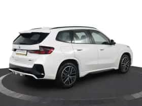 BMW X1 (2023) thumbnail 2