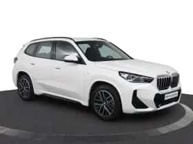 BMW X1 (2023) thumbnail 12