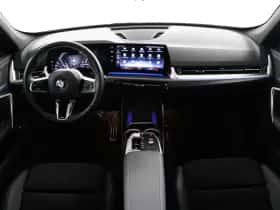 BMW X1 (2023) thumbnail 4