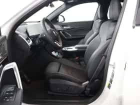 BMW iX2 (2026) thumbnail 13