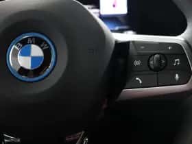 BMW iX2 (2026) thumbnail 16