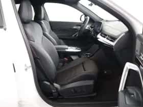 BMW iX2 (2026) thumbnail 17