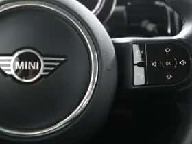 MINI Electric (2023) thumbnail 16