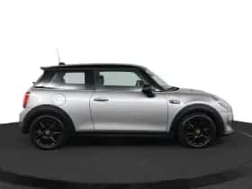 MINI Electric (2023) thumbnail 10
