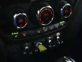 MINI Countryman (2022) thumbnail 6