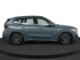 BMW X1 (2023) thumbnail 11