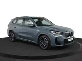 BMW X1 (2023) thumbnail 12