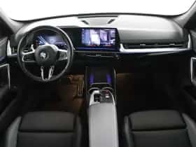 BMW X1 (2023) thumbnail 4