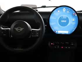 MINI Cabrio (2025) thumbnail 38
