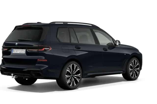 BMW X7 (2026) thumbnail 2