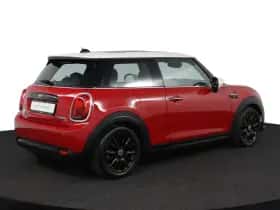 MINI Electric (2022) thumbnail 2