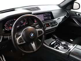 BMW X5 (2019) thumbnail 58