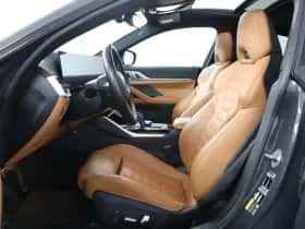 BMW i4 (2022) thumbnail 13