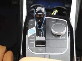 BMW i4 (2022) thumbnail 18