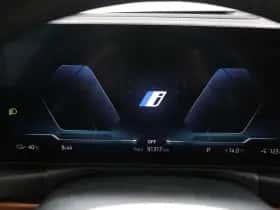 BMW i4 (2022) thumbnail 41