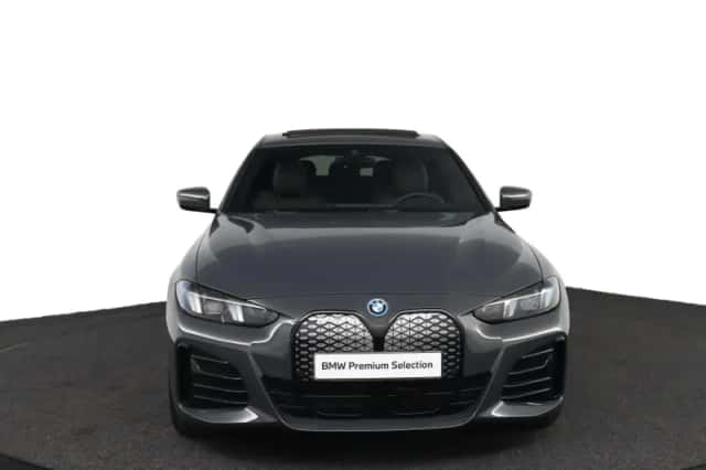 BMW i4 (2025) thumbnail 2
