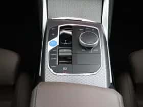 BMW i4 (2025) thumbnail 18