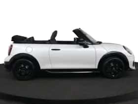 MINI Cabrio (2026) thumbnail 14