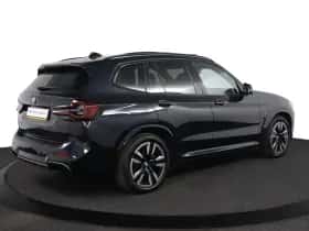 BMW iX3 (2024) thumbnail 2
