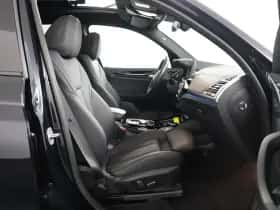 BMW iX3 (2024) thumbnail 16